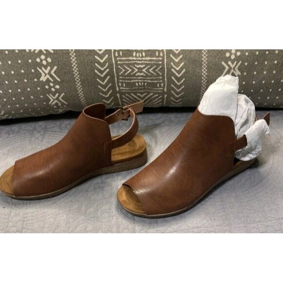 Pierre Dumas Kori Women's Brown Slingback Sandals Peep Toe Low Wedge Heel 10 New - Picture 3 of 5